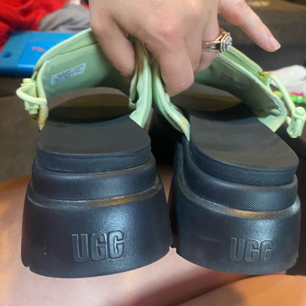 UGG platform sandals - Picture 9 of 14